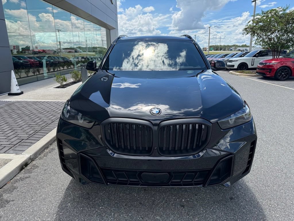 Used 2024 BMW X5 sDrive40i w/ M Sport Package RWD image 3