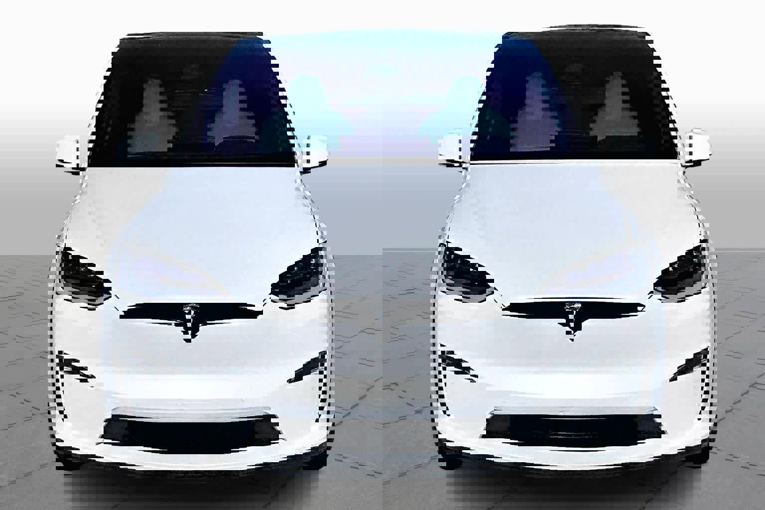 Used 2022 Tesla Model X image 3