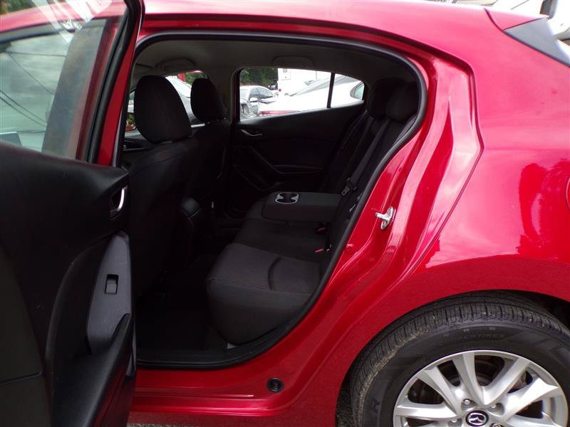 Used 2014 MAZDA MAZDA3 i Touring w/ Technology Package FWD image 25