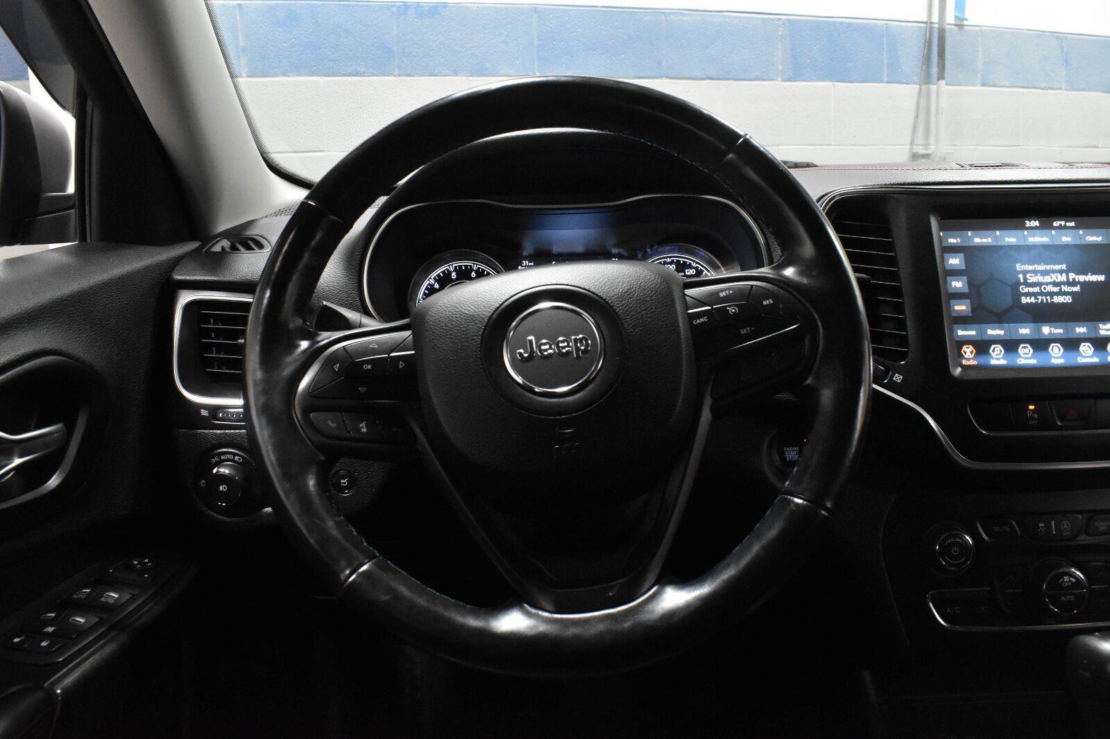 Used 2021 Jeep Cherokee Trailhawk w/ Comfort & Convenience Group AWD/4WD image 6