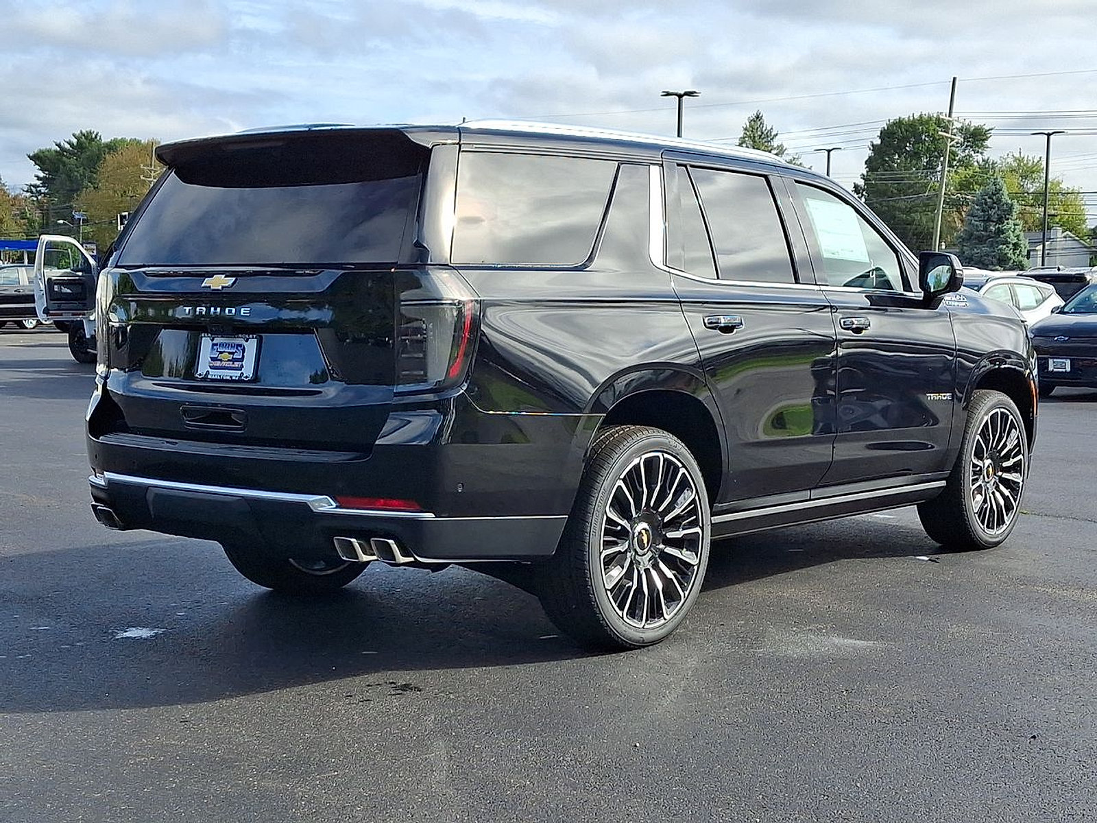 New 2026 Chevrolet Tahoe High Country AWD/4WD image 12