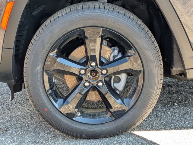 New 2026 Jeep Grand Cherokee Limited w/ Limited Altitude Package image 28