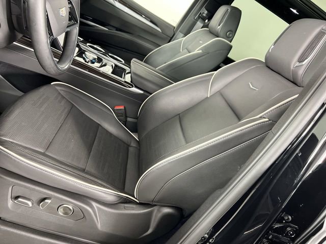Certified 2025 Cadillac Escalade Premium Luxury w/ Touring Package AWD/4WD image 20