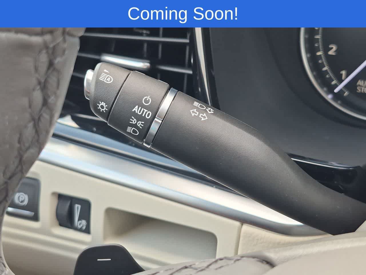 Used 2025 Cadillac XT6 Premium Luxury AWD/4WD image 27