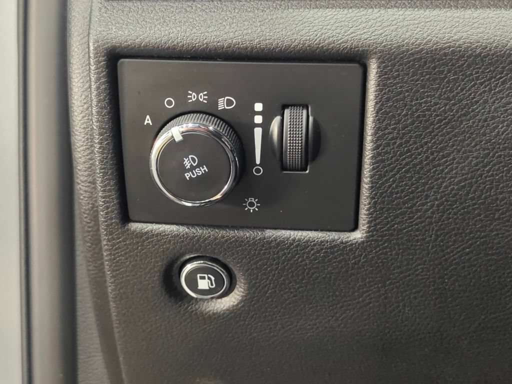 Used 2019 Jeep Grand Cherokee Altitude AWD/4WD image 52