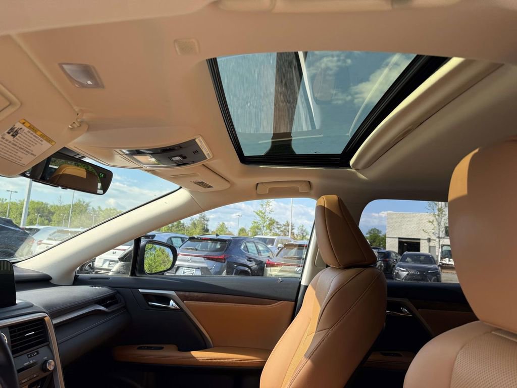 Used 2022 Lexus RX 350L Premium w/ Premium Package image 19