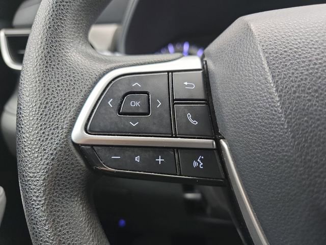 Used 2022 Toyota Highlander L image 32