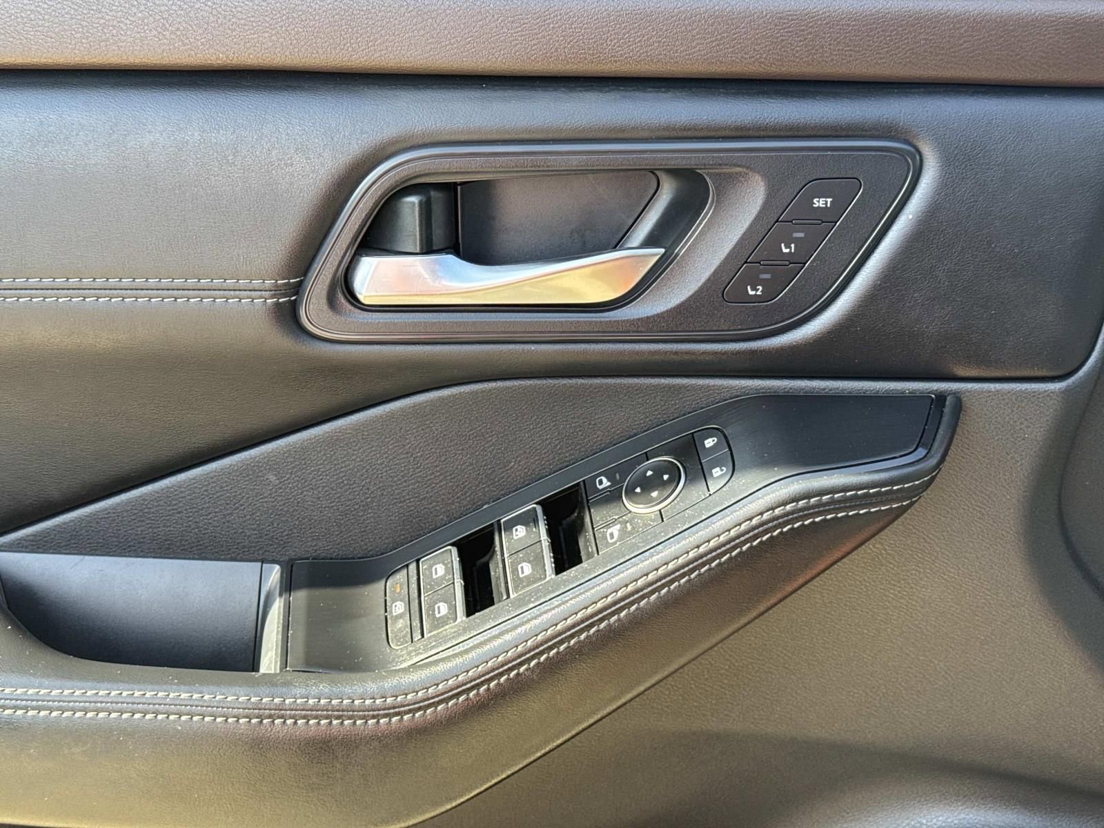 Used 2022 Nissan Rogue SL image 20