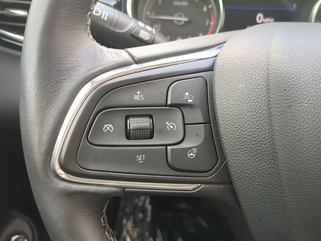 Used 2023 Buick Encore GX Essence w/ Experience Buick Package image 25