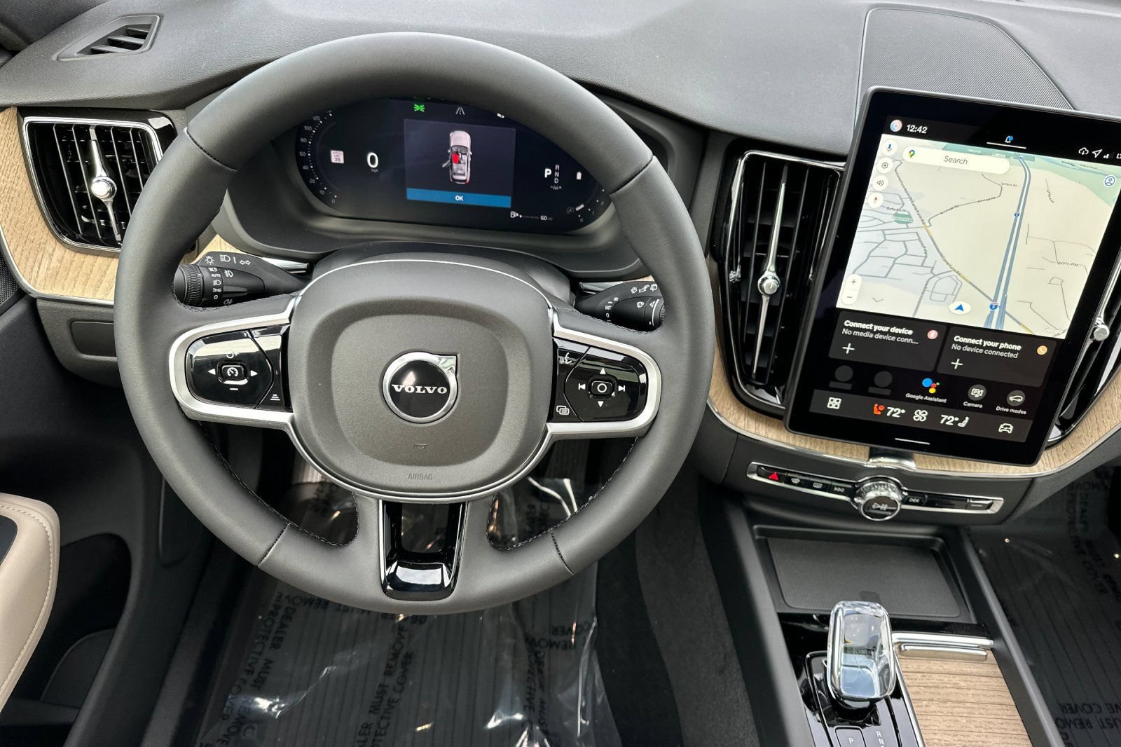 Used 2026 Volvo XC60 B5 Plus w/ Protection Package Premier AWD/4WD image 13