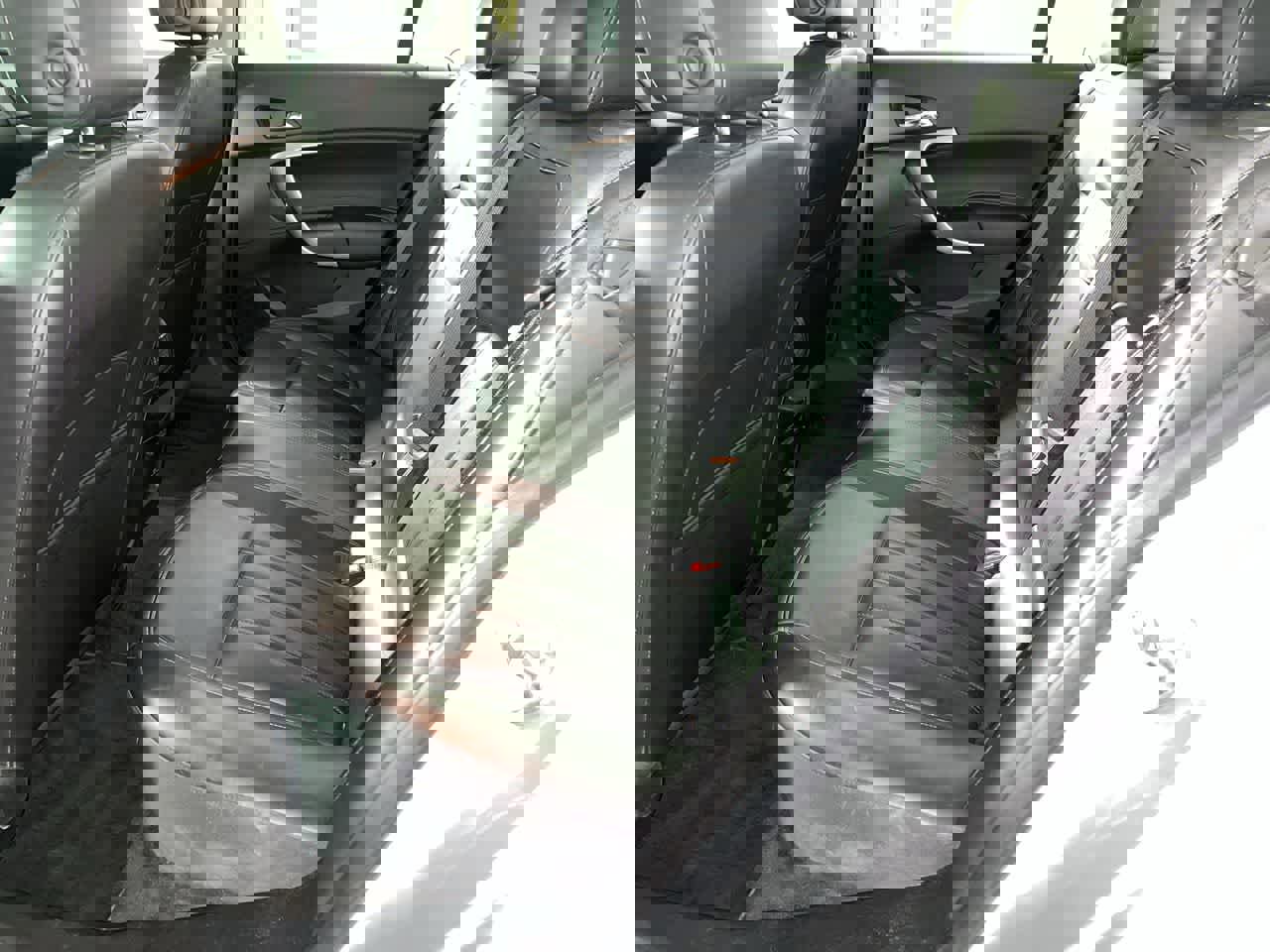 Used 2013 Buick Regal Premium FWD image 25