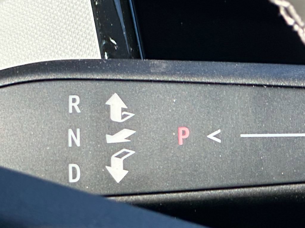 New 2027 Chevrolet Bolt LT w/ Comfort Package image 18