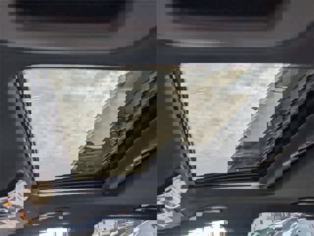 Certified 2023 Mercedes-Benz C 300 4MATIC Sedan image 18