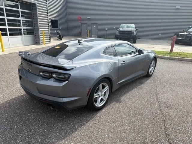 Used 2020 Chevrolet Camaro LT RWD image 5