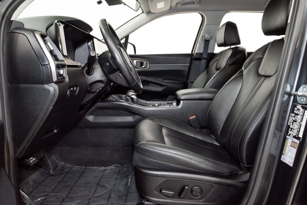 Used 2023 Kia Sorento S AWD/4WD image 12