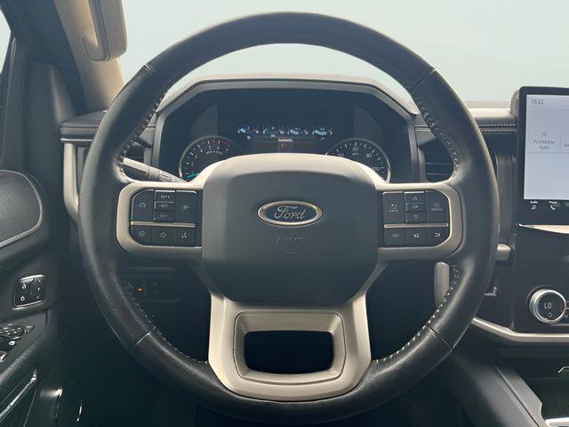 Used 2024 Ford Expedition XLT RWD image 19