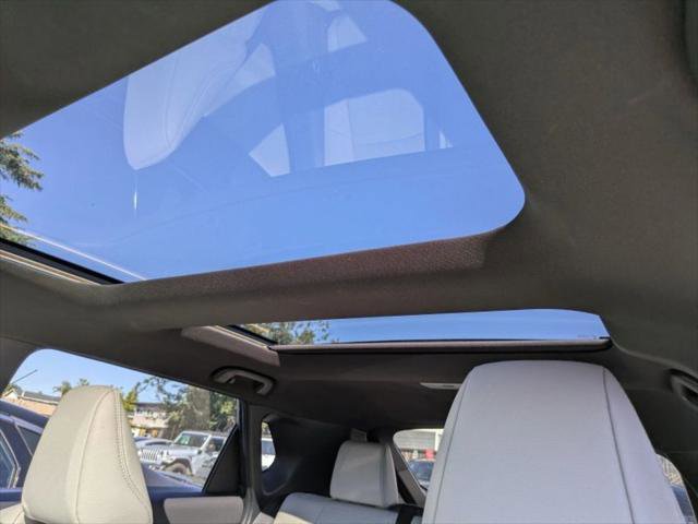 Used 2023 Toyota bZ4X Limited image 20