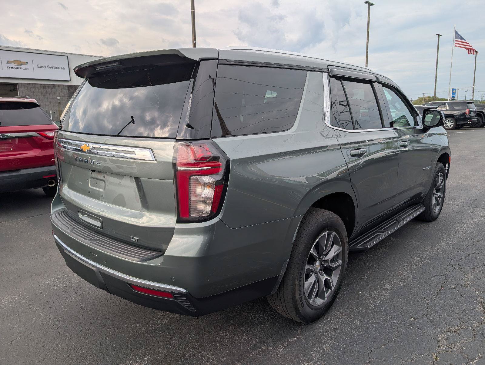Used 2023 Chevrolet Tahoe LT w/ LT Signature Package AWD/4WD image 7