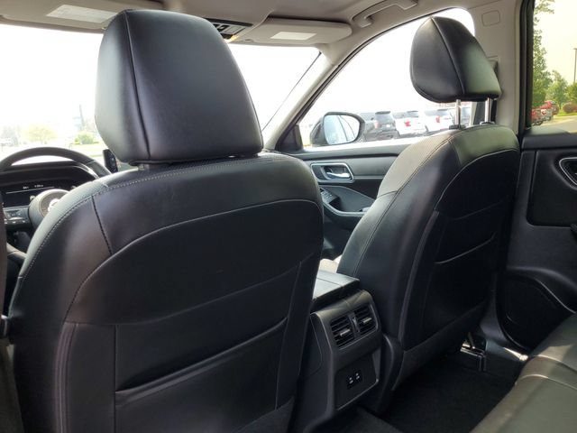 Used 2024 Nissan Rogue Platinum AWD/4WD image 34