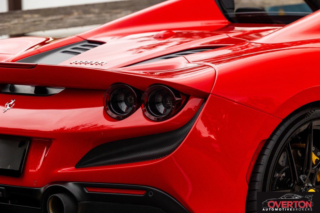 Used 2022 Ferrari F8 Tributo image 58