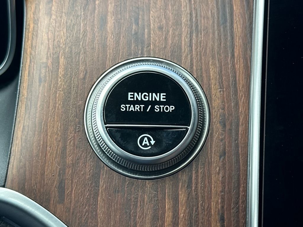 Certified 2025 Mercedes-Benz GLC 300 4MATIC image 23