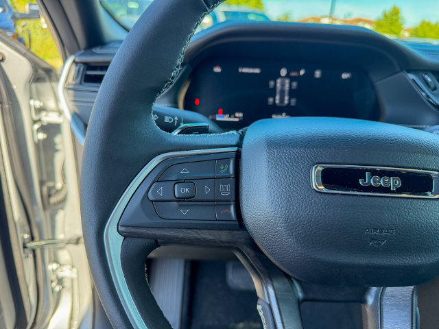 New 2026 Jeep Grand Cherokee Altitude AWD/4WD image 18