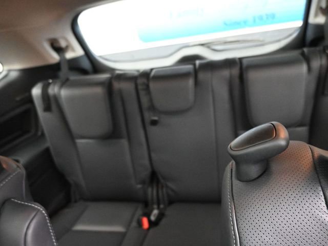 Used 2024 Subaru Ascent Limited w/ Technology Package image 10