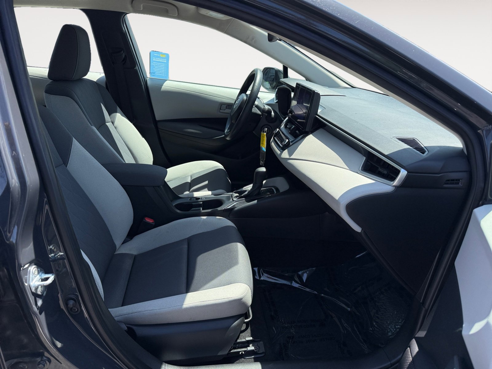 Used 2024 Toyota Corolla LE FWD image 19