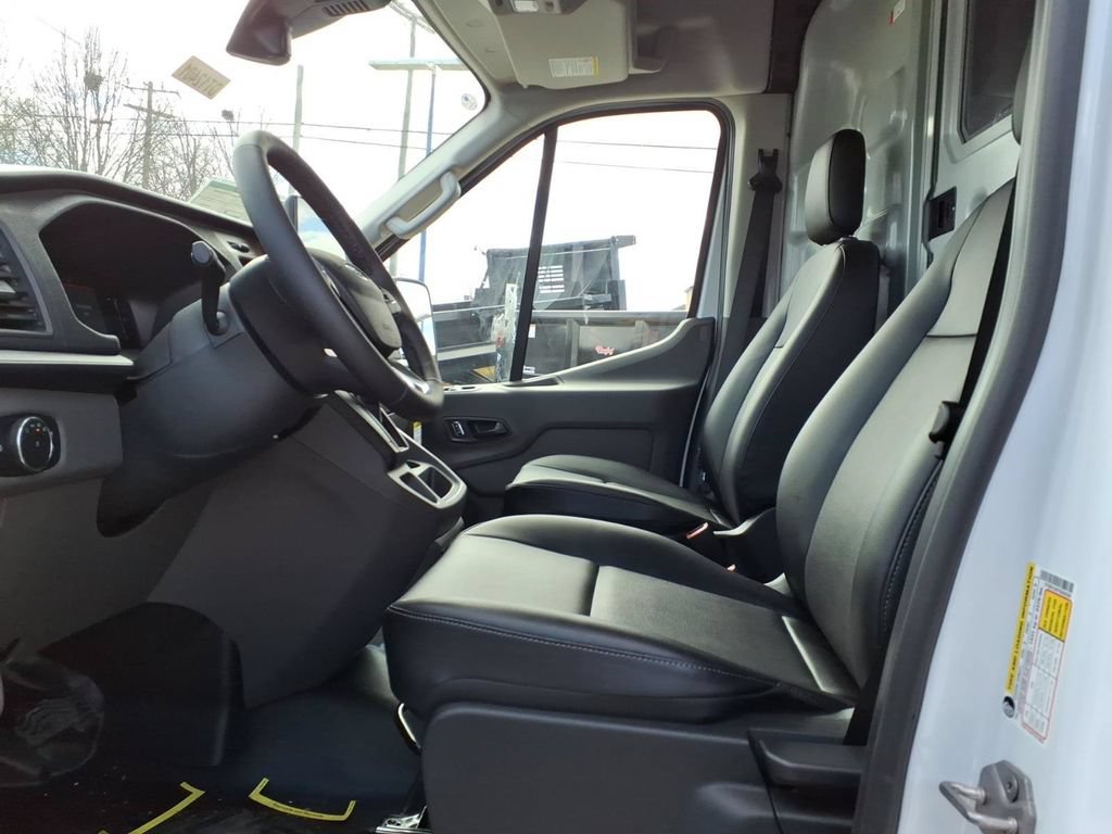 New 2026 Ford Transit 250 148 Medium Roof RWD image 12