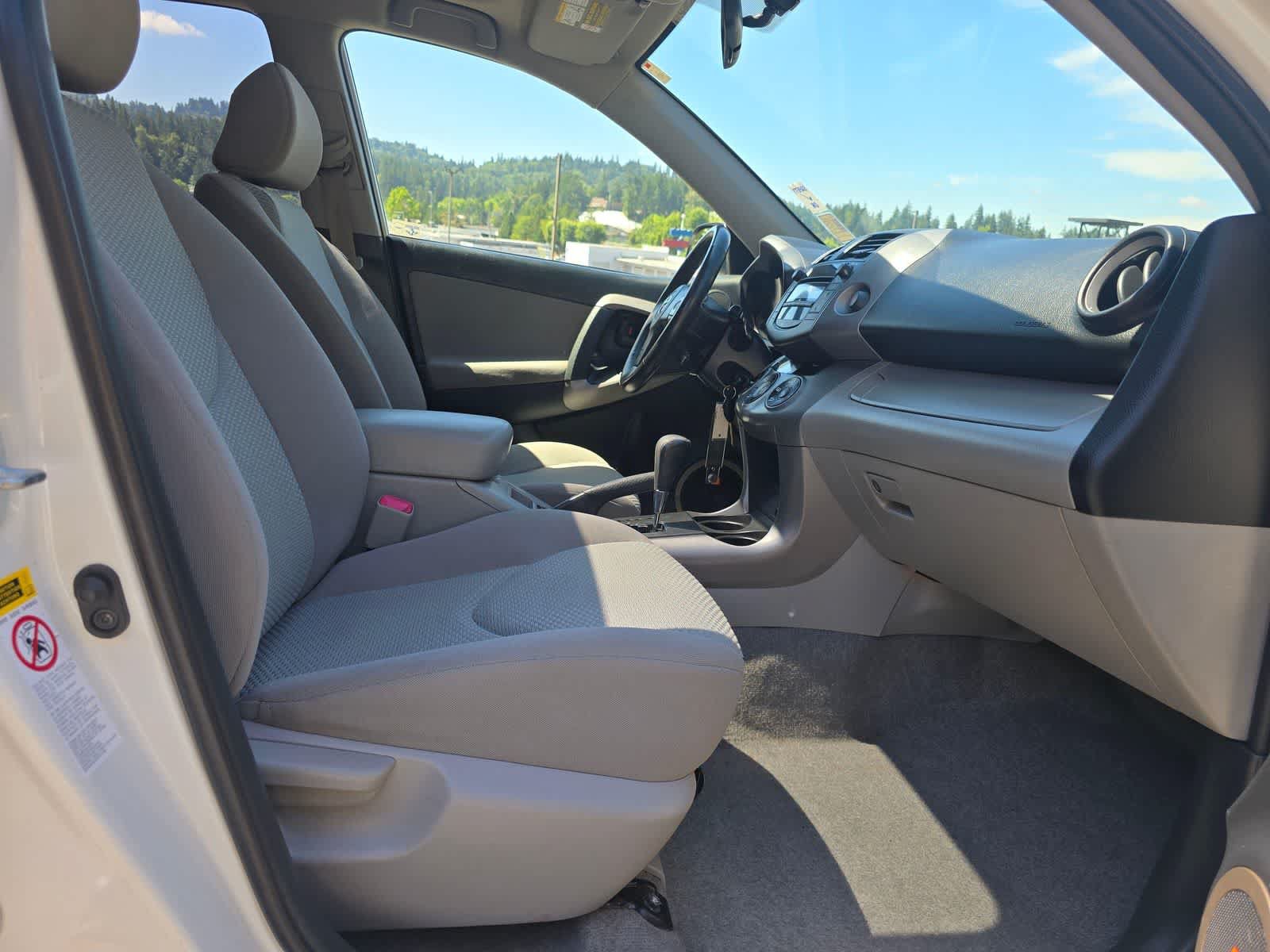 Used 2007 Toyota RAV4 Limited AWD/4WD image 25
