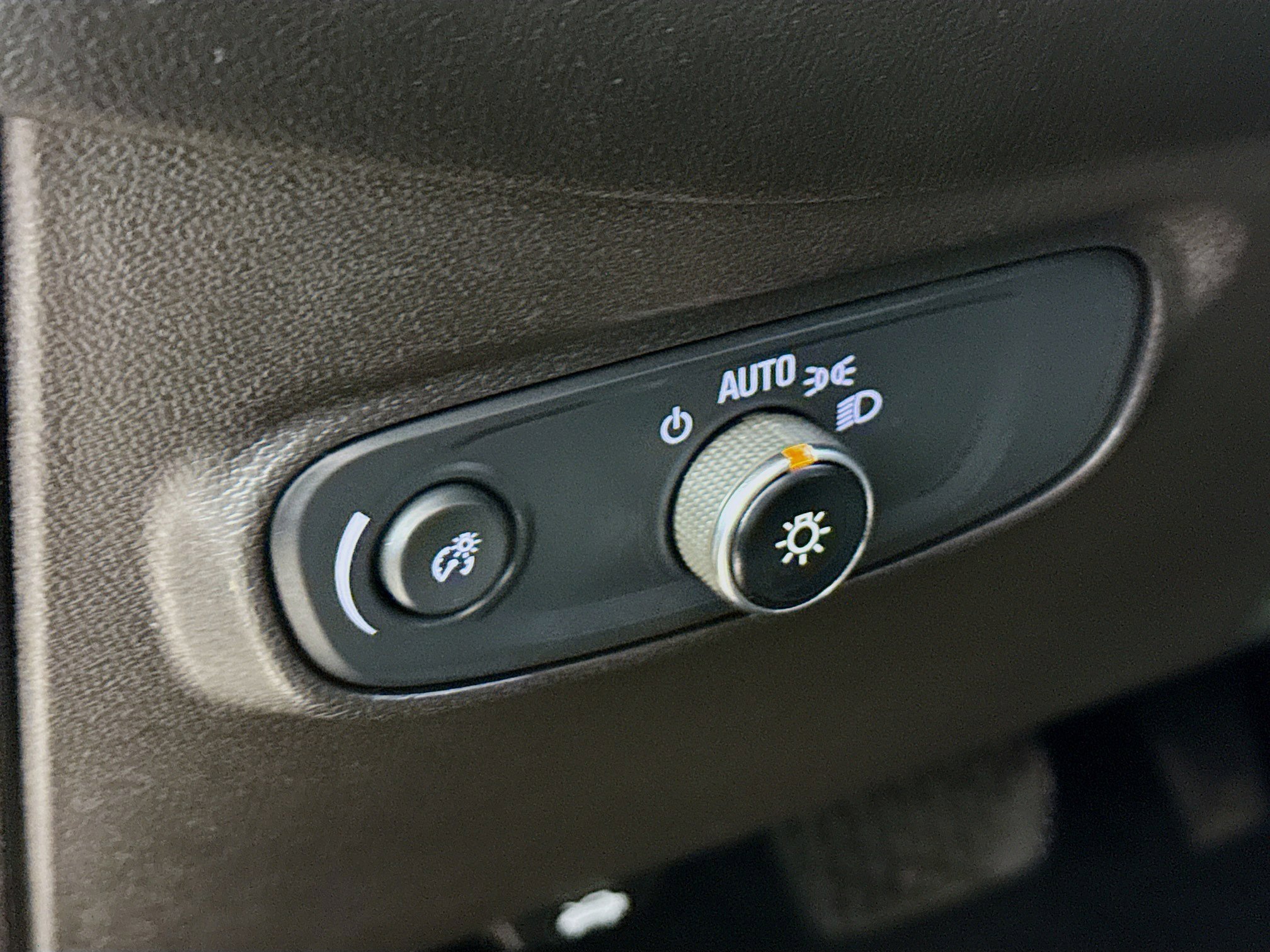 Used 2024 Chevrolet Equinox LT image 9