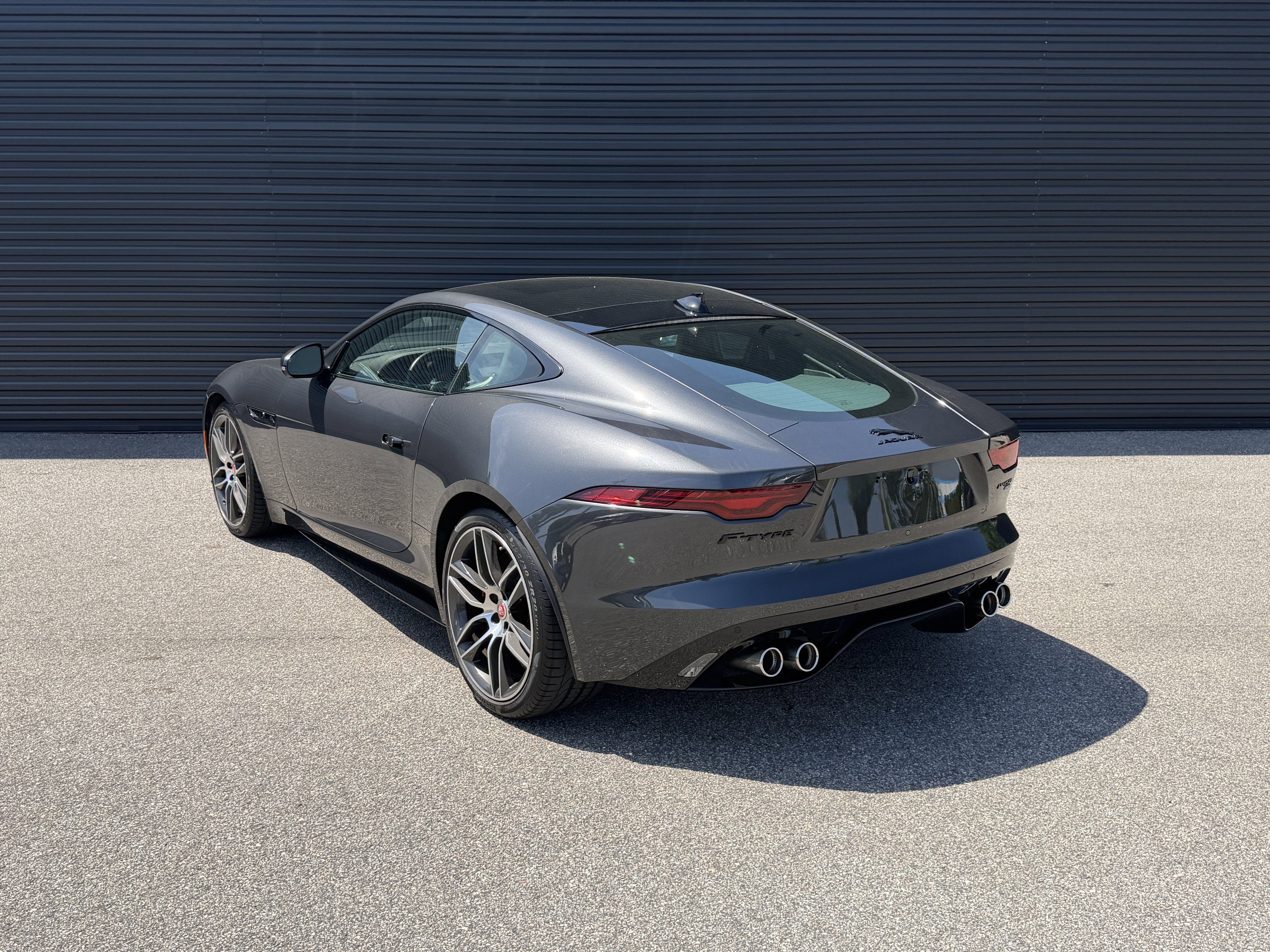 Used 2023 Jaguar F-TYPE R-Dynamic image 3