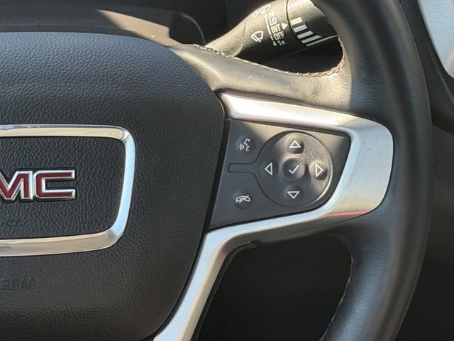 Used 2024 GMC Terrain SLT image 13