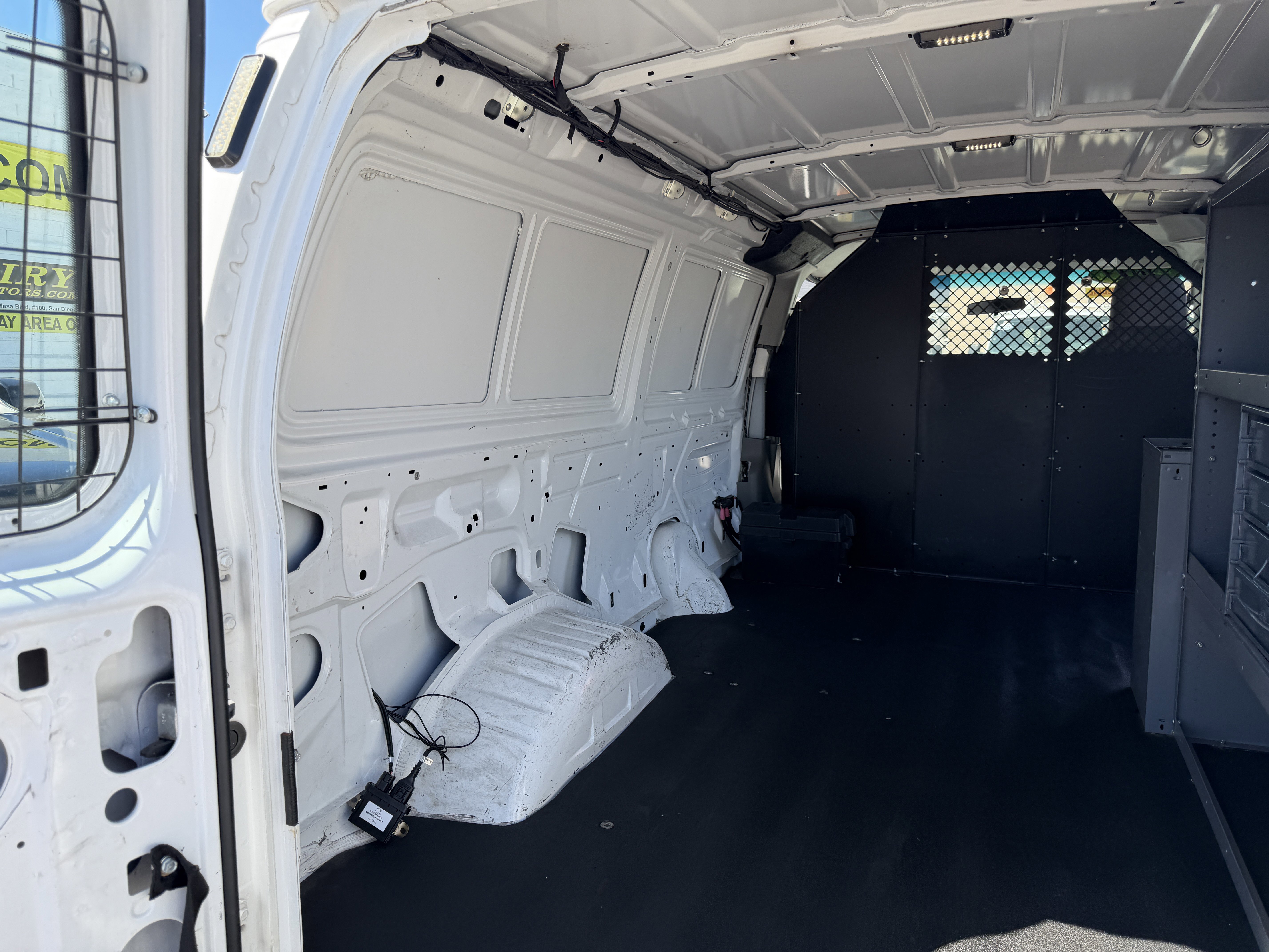 Used 2013 Ford E-150 and Econoline 150 RWD image 10