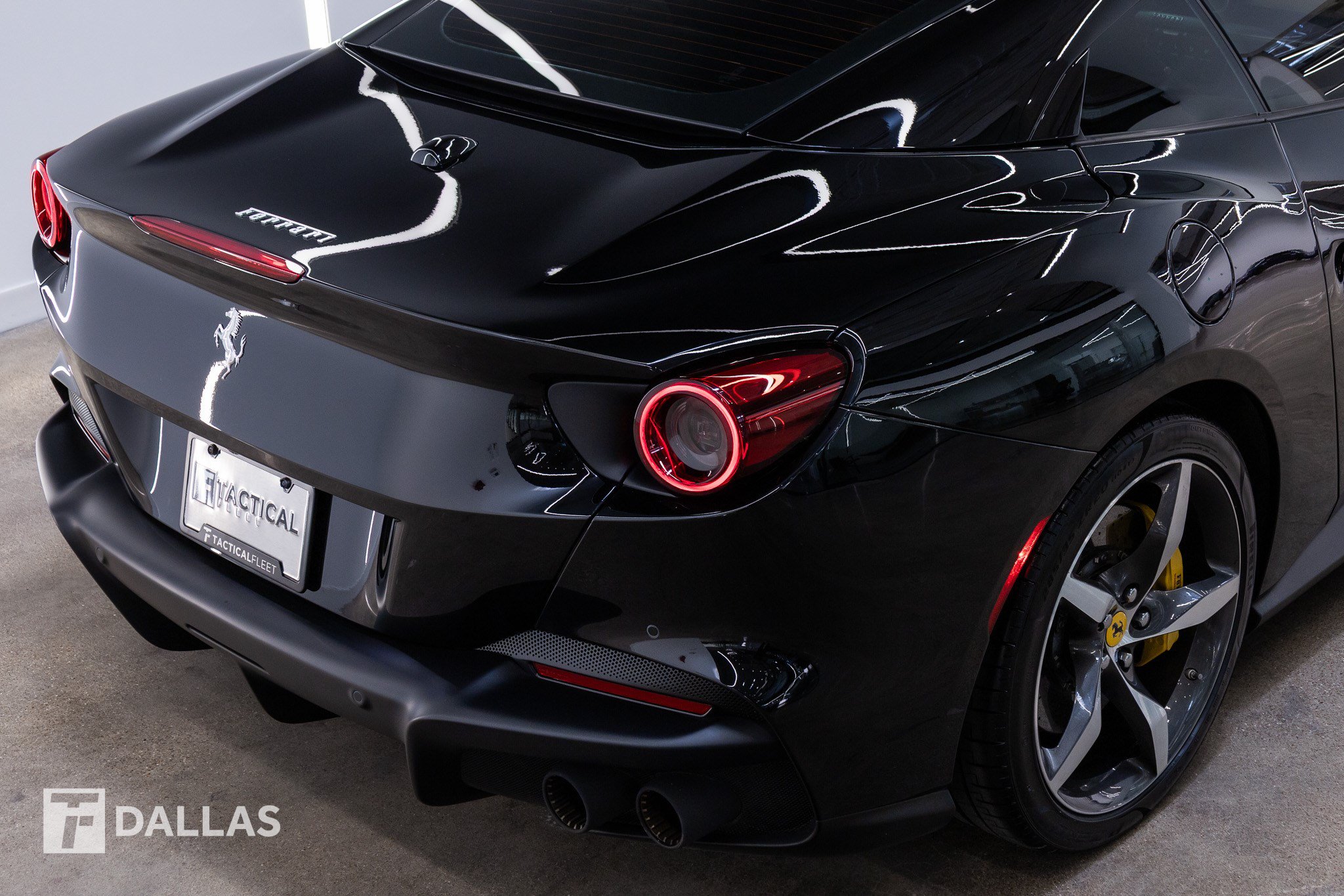 Used 2023 Ferrari Portofino M RWD image 17
