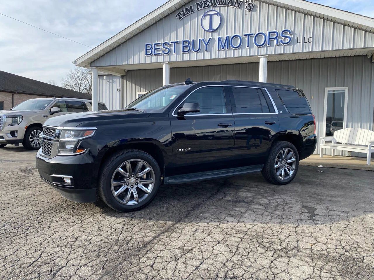 Used 2017 Chevrolet Tahoe LT image 37