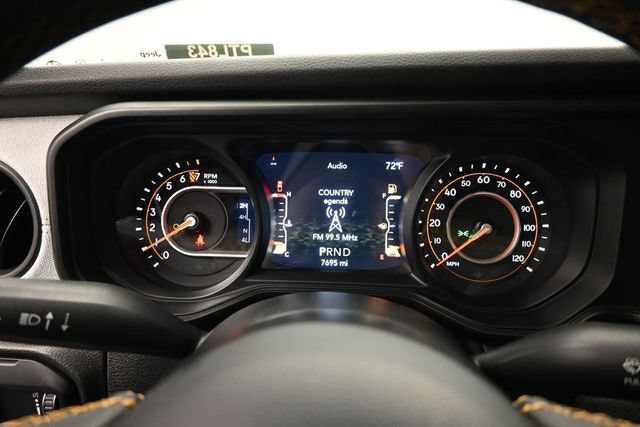 Used 2024 Jeep Gladiator Sport AWD/4WD image 5