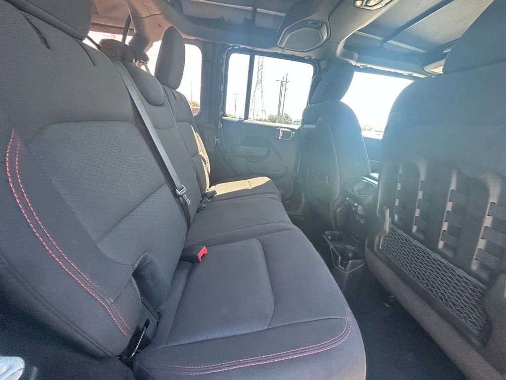 Used 2022 Jeep Wrangler Unlimited Rubicon AWD/4WD image 41