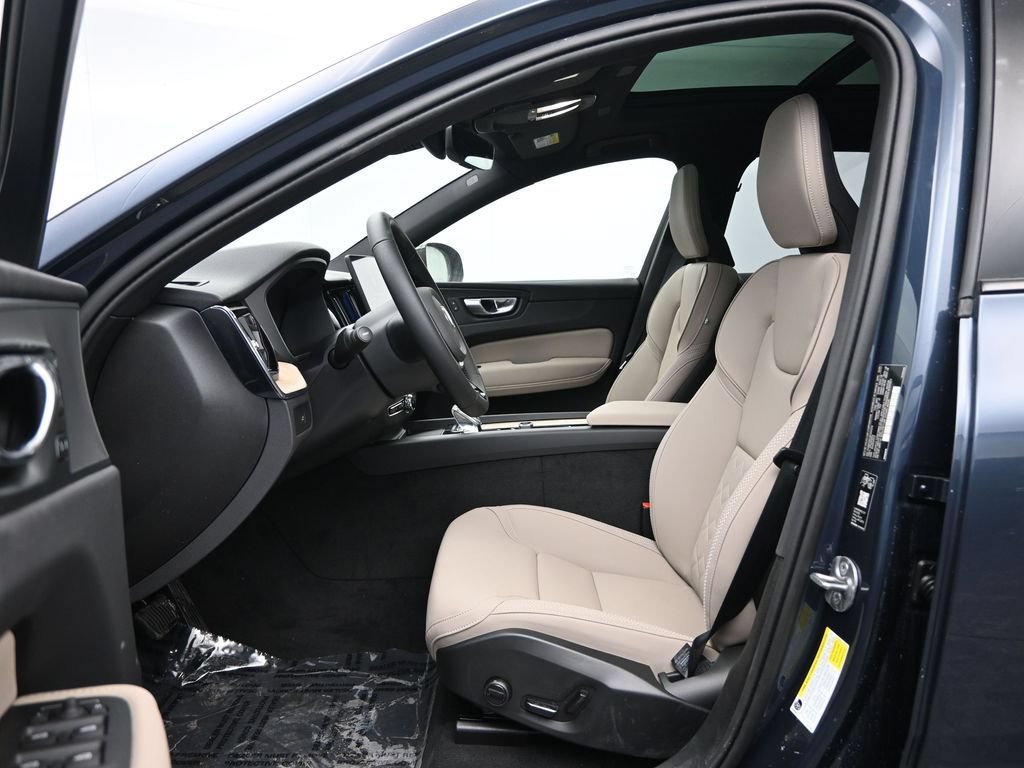 New 2026 Volvo XC60 B5 Plus w/ Protection Package Premier AWD/4WD image 21