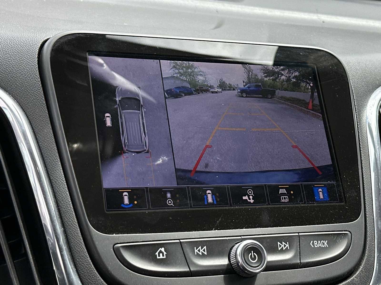 Certified 2022 Chevrolet Equinox LT FWD image 22