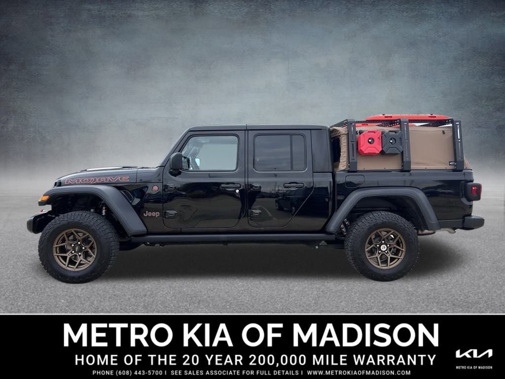 Used 2023 Jeep Gladiator Mojave w/ Cold Weather Group image 9