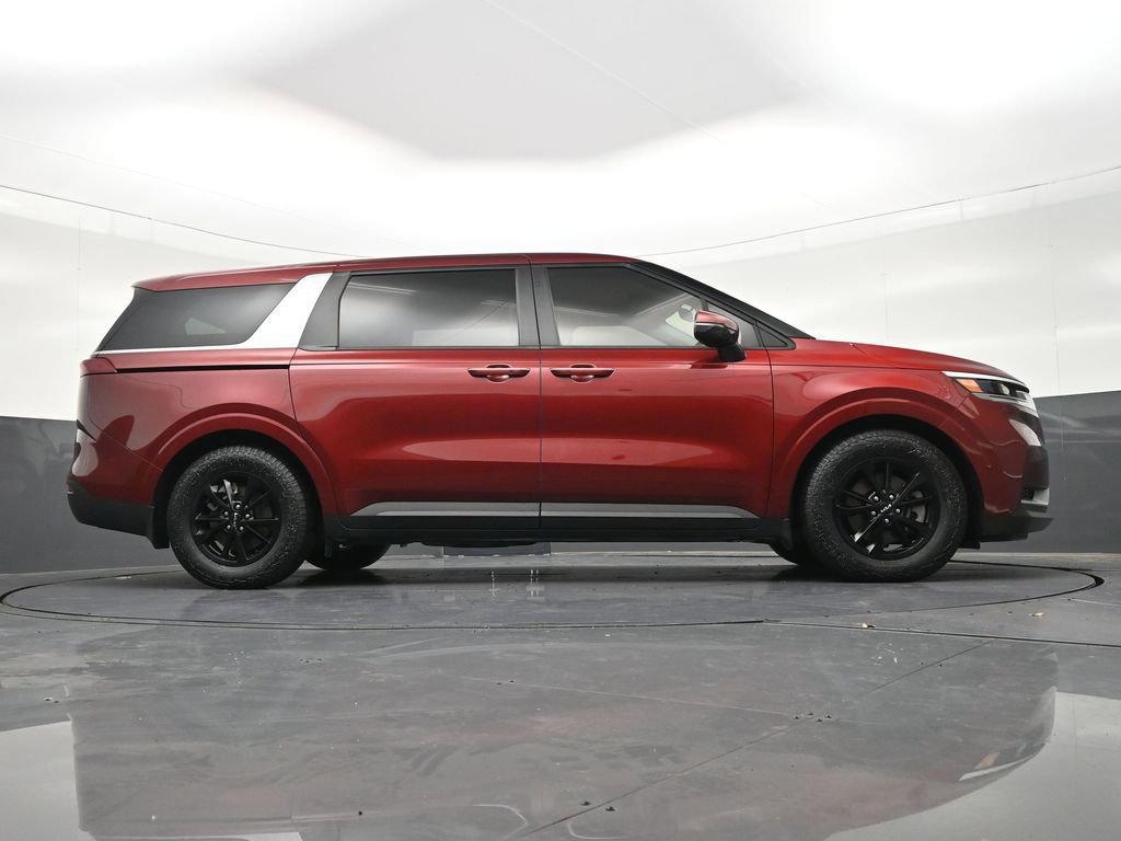 Used 2023 Kia Carnival LX w/ Paint Protection Package FWD image 29