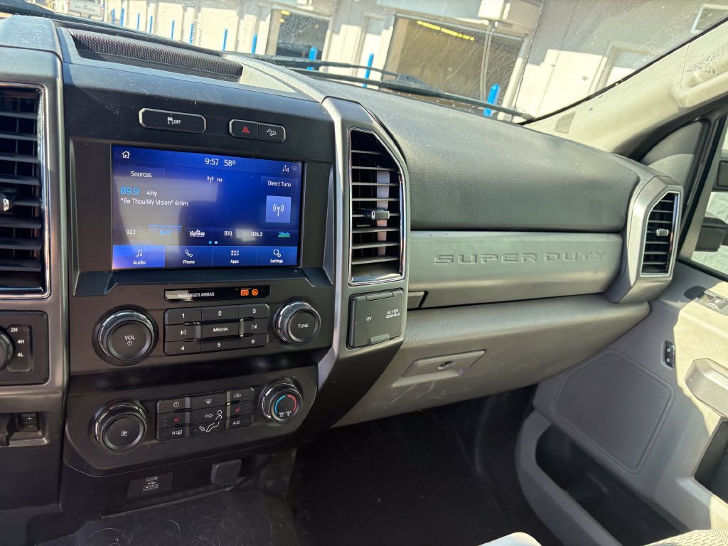 Used 2021 Ford F250 XLT w/ XLT Premium Package AWD/4WD image 21