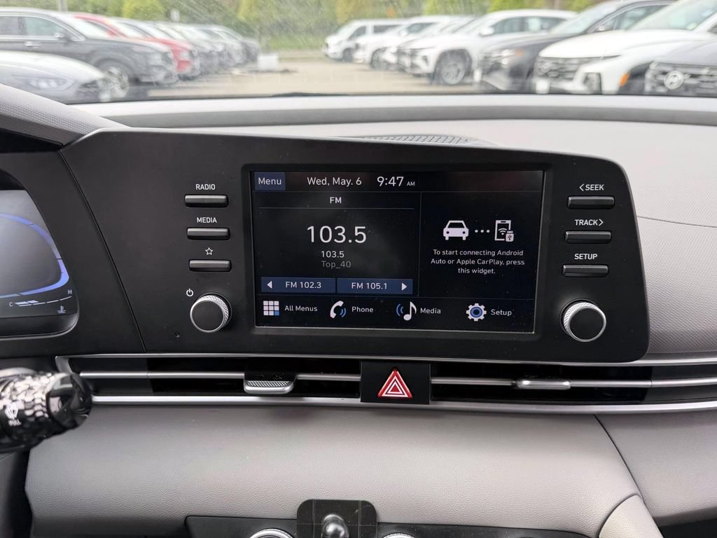Certified 2024 Hyundai Elantra SE FWD image 28