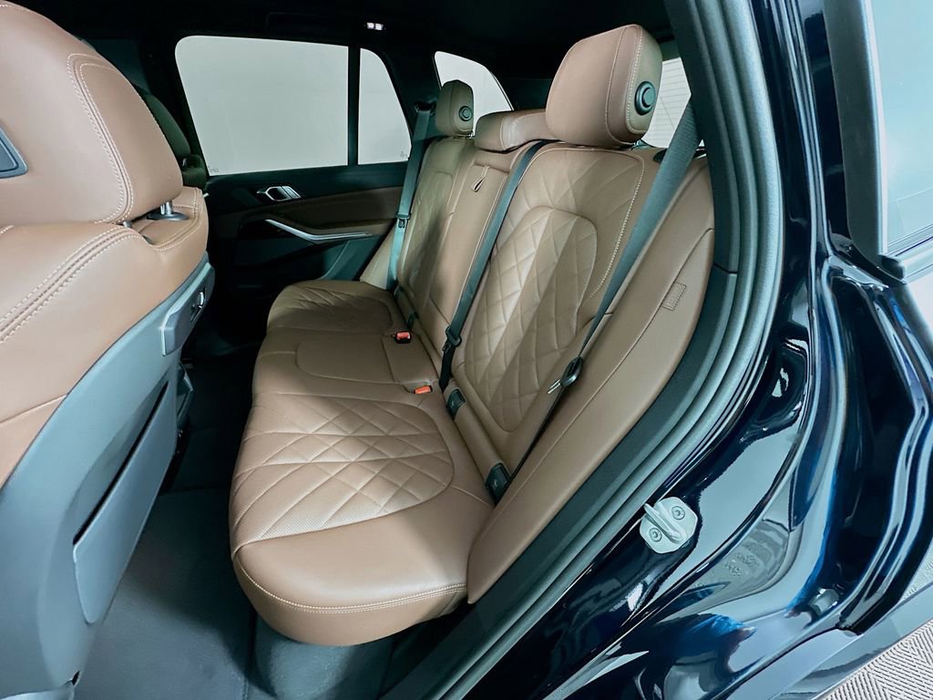 New 2026 BMW X5 sDrive40i image 17