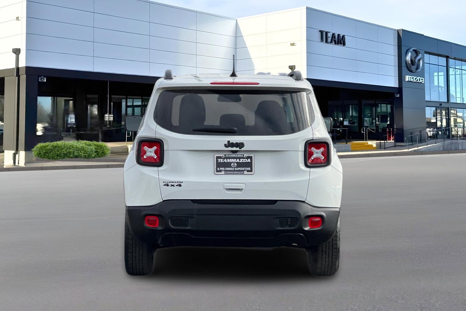 Used 2023 Jeep Renegade Latitude image 5