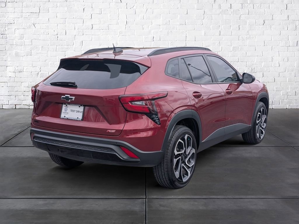 Used 2025 Chevrolet Trax RS w/ Driver Confidence Package image 7