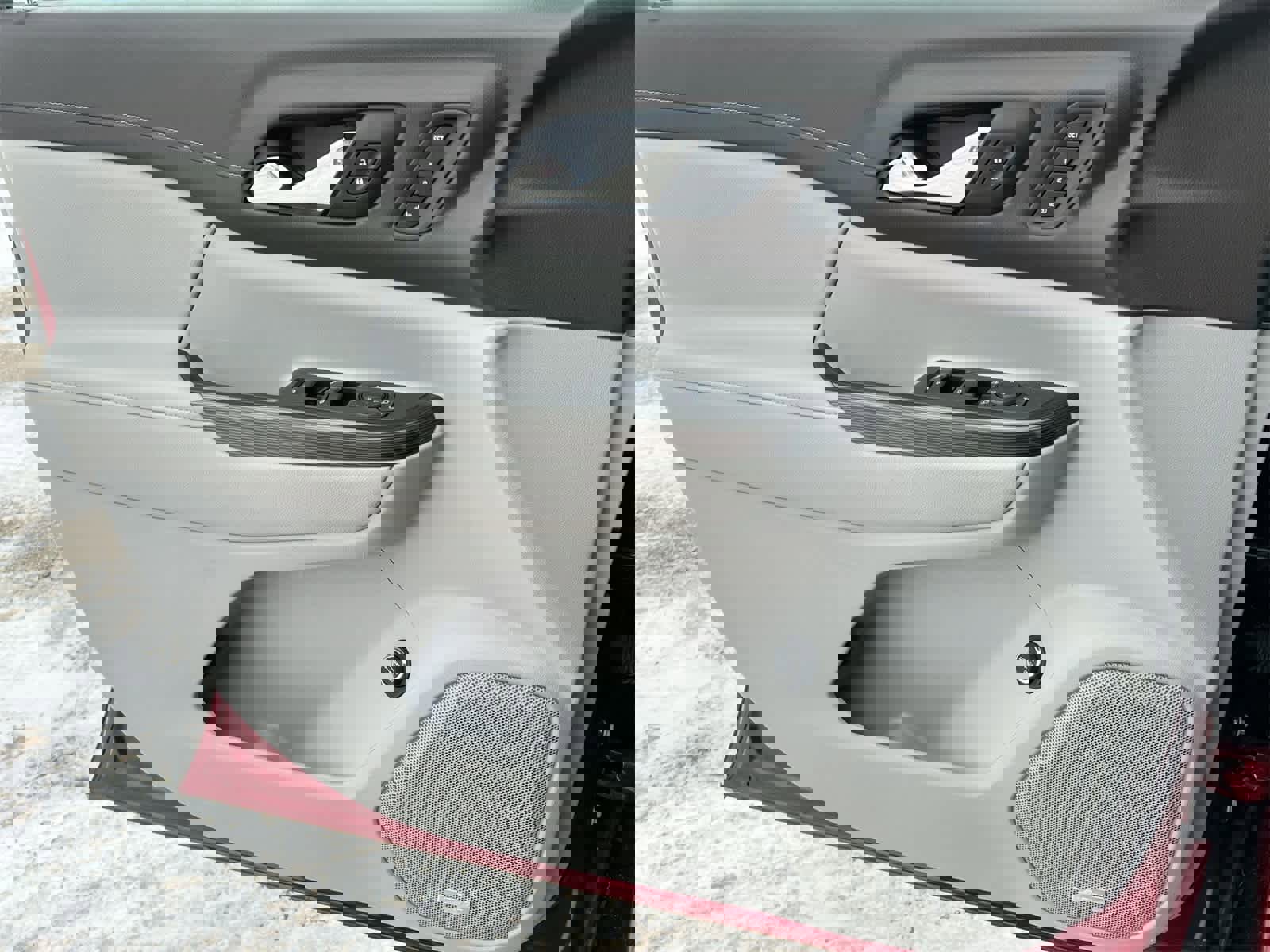 Used 2020 GMC Acadia SLT w/ Driver Alert Package II image 30