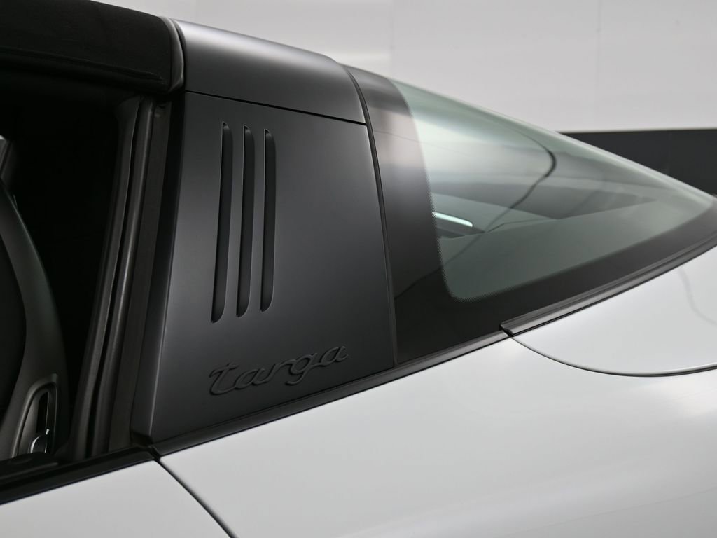Certified 2019 Porsche 911 Targa 4 GTS image 15