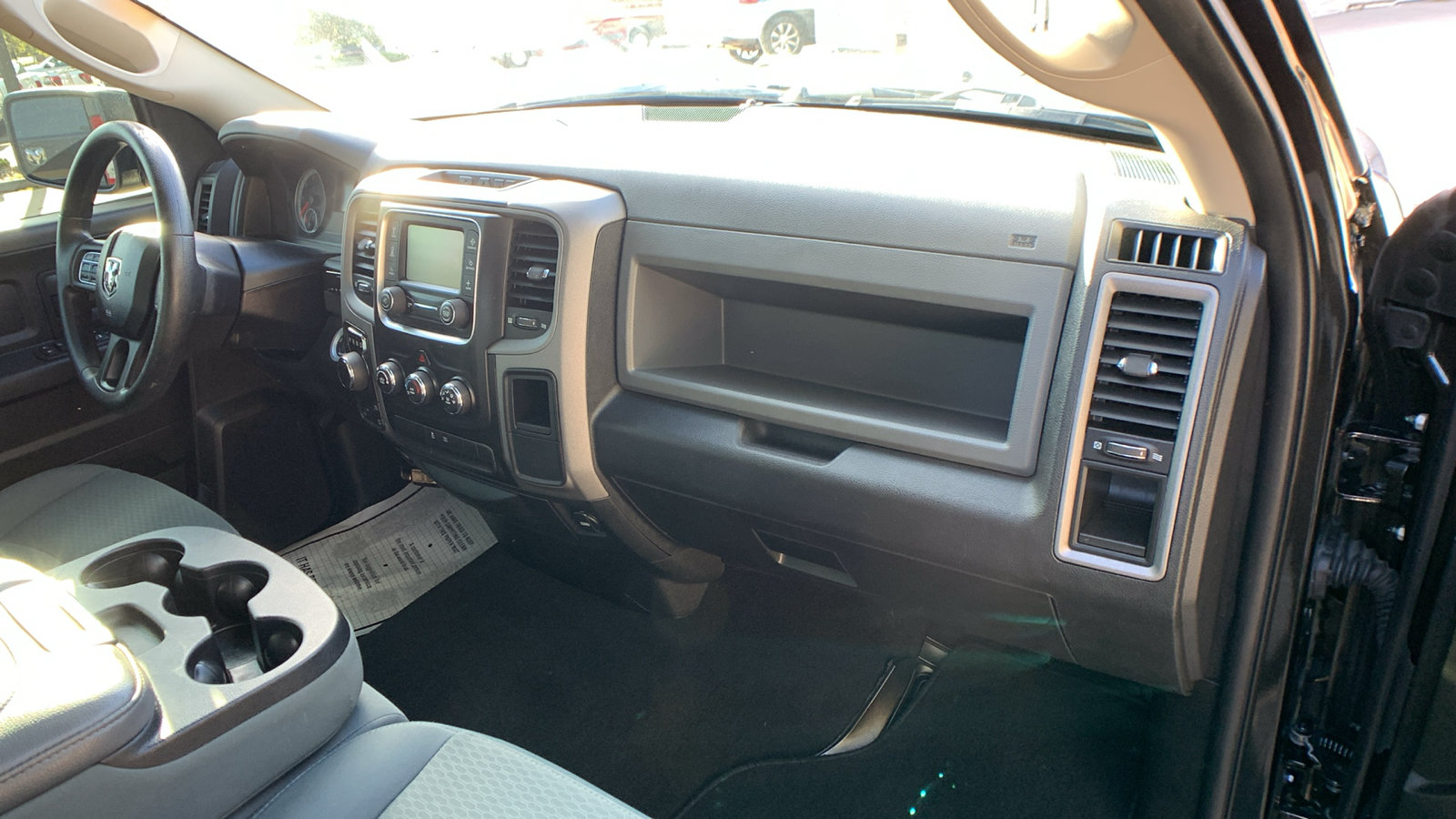 Used 2017 RAM 1500 Express AWD/4WD image 29